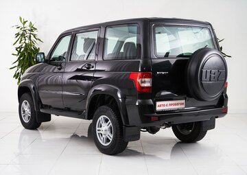 UAZ Patriot Вид 4