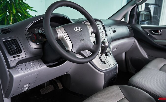 Hyundai Grand Starex