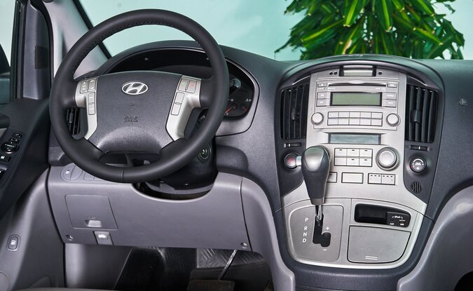 Hyundai Grand Starex