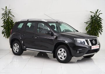Nissan Terrano Вид 3