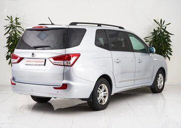 Ssangyong | KGM Stavic Вид 5