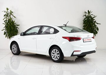 Hyundai Solaris Вид 4