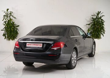 Mercedes benz E-Класс Вид 5