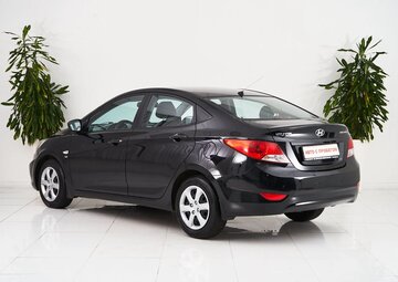 Hyundai Solaris Вид 4