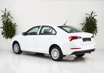 Skoda Rapid Вид 3