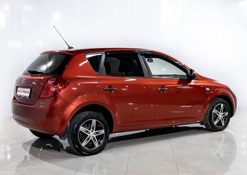 Kia Ceed Вид 2