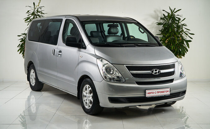 Hyundai Grand Starex