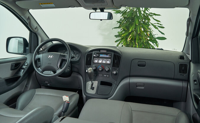 Hyundai Grand Starex