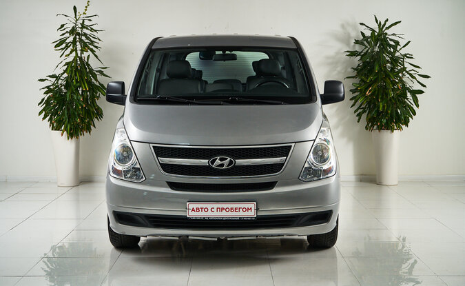 Hyundai Grand Starex