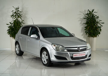 Opel Astra Вид 3