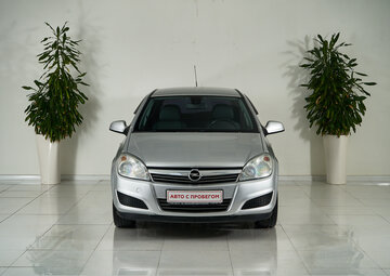 Opel Astra Вид 2