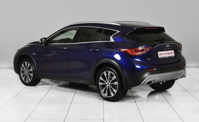 Infiniti QX30
