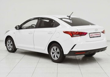 Hyundai Solaris Вид 2