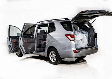 Ssangyong | KGM Rodius Вид 5