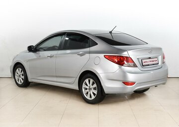 Hyundai Solaris Вид 2