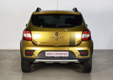 Renault Sandero Вид 4