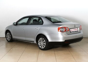 Volkswagen Jetta Вид 3