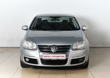 Volkswagen Jetta Вид 2