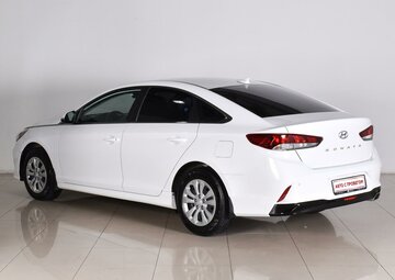 Hyundai Sonata Вид 2