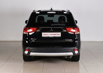 Mitsubishi Outlander Вид 4