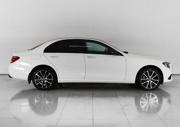 Mercedes benz E-Класс Вид 5
