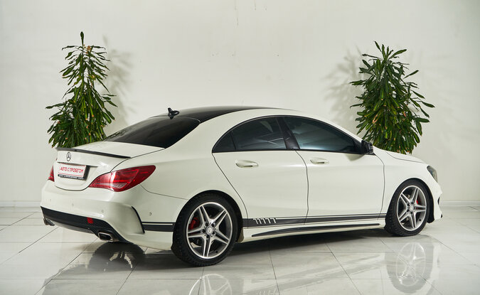 Mercedes benz CLA