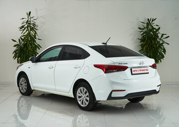 Hyundai Solaris Вид 4