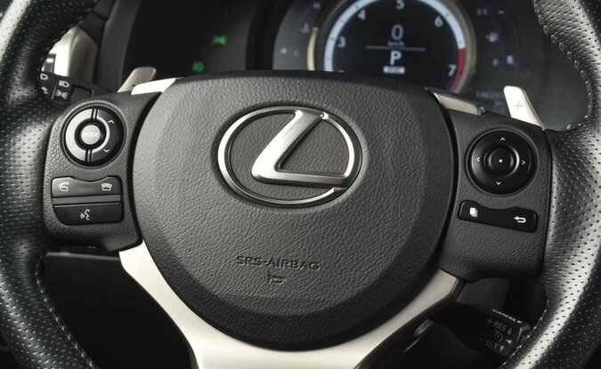 Lexus IS