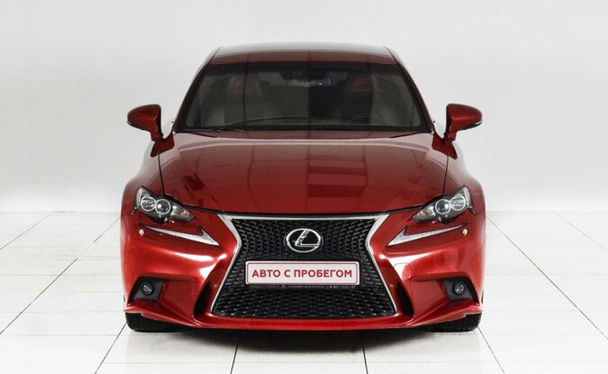 Lexus IS