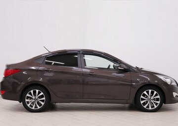 Hyundai Solaris Вид 3