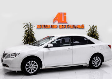 Toyota Camry Вид 1