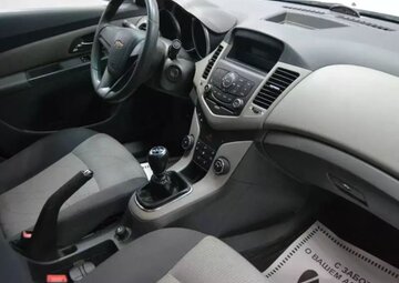 Chevrolet Cruze Вид 5