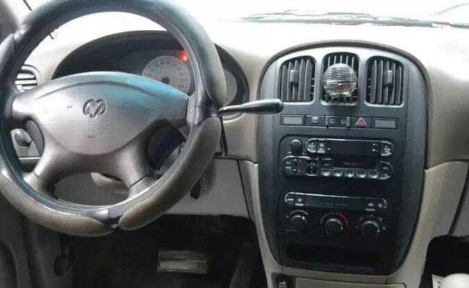 Dodge Caravan