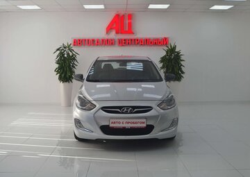 Hyundai Solaris Вид 2