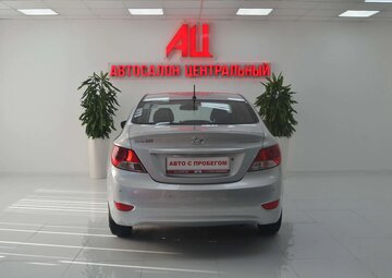 Hyundai Solaris Вид 4