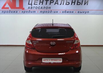 Hyundai Solaris Вид 4