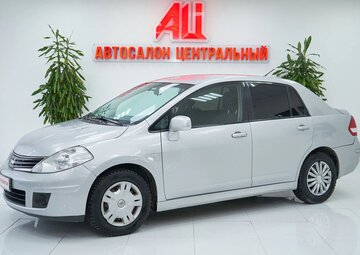 Nissan Tiida Вид 1