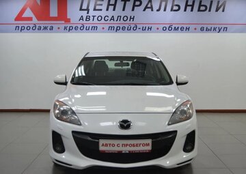 Mazda 3 Вид 2