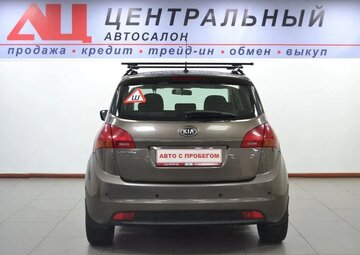 Kia Venga Вид 4