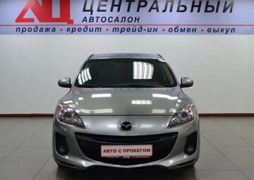 Mazda 3 Вид 2