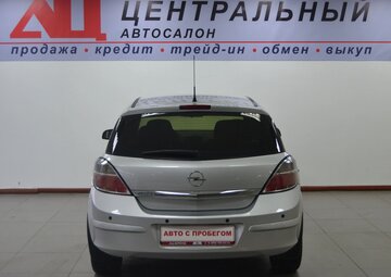 Opel Astra Вид 4