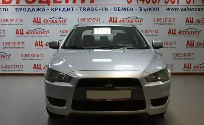 Mitsubishi Lancer