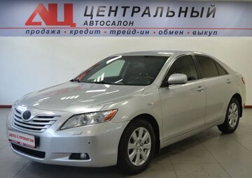 Toyota Camry Вид 1