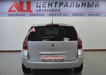Renault Megane Вид 4