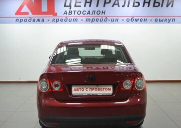 Volkswagen Jetta Вид 4