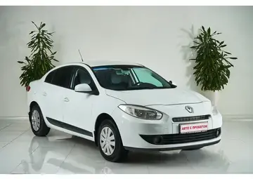 Renault Fluence Вид 3