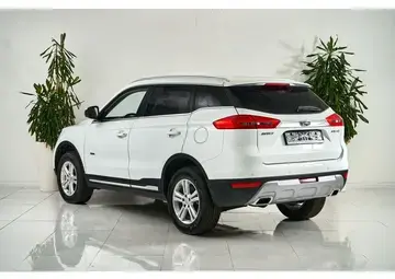 Geely Atlas Вид 4