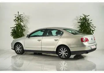 Volkswagen Passat Вид 4