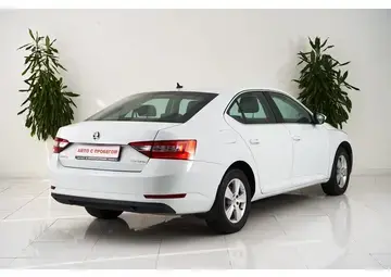 Skoda Superb Вид 5