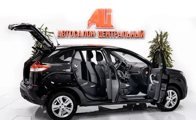 Lada XRAY